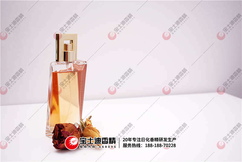 香水(shuǐ) 香水