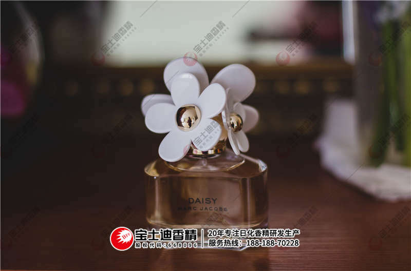 香水 香水