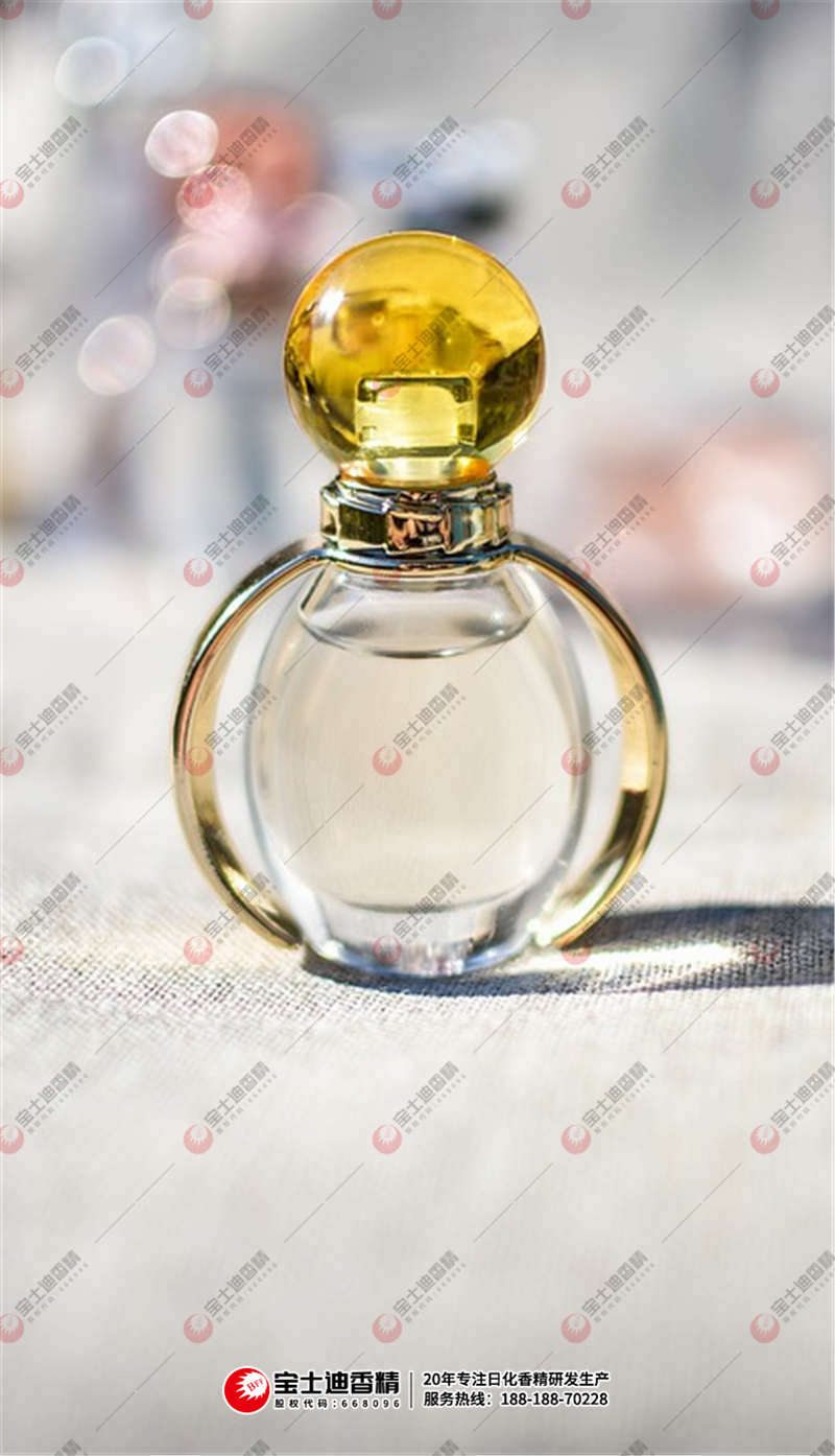 香水 香水