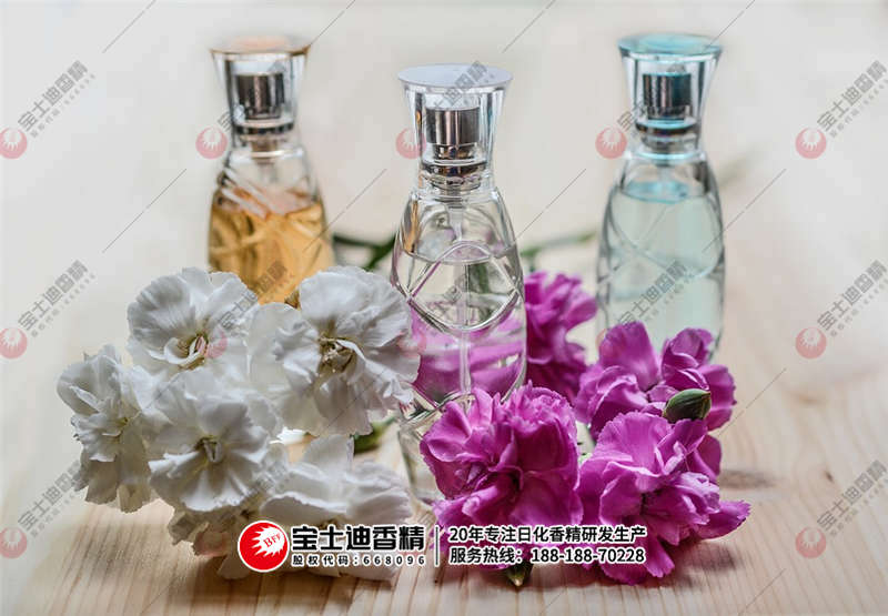 香水 香水