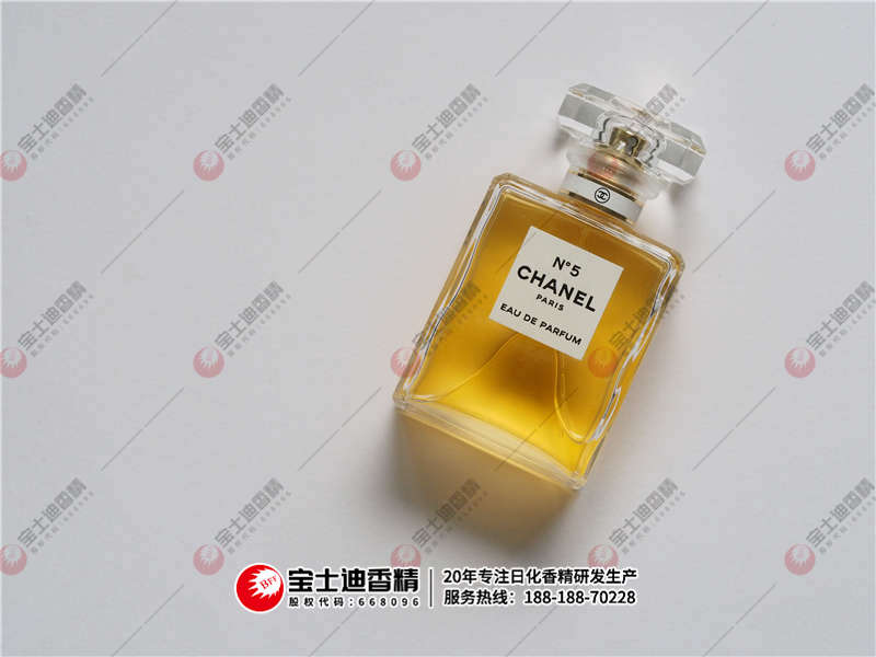 香水 香水