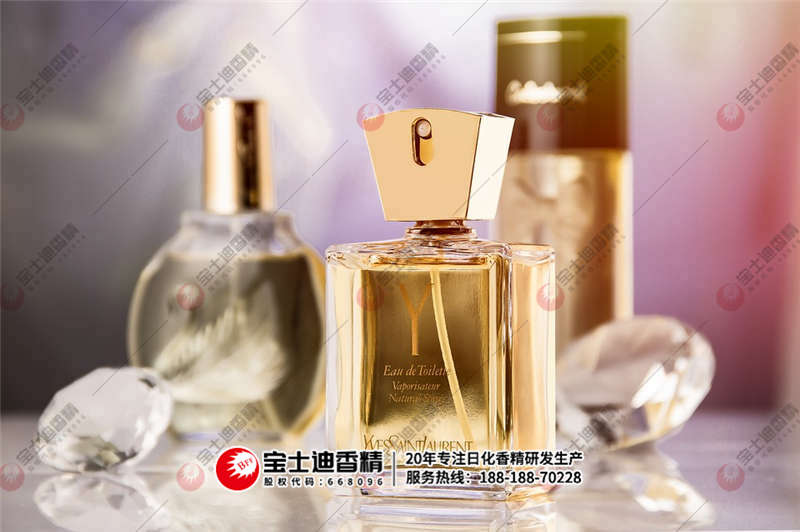 香水 香水